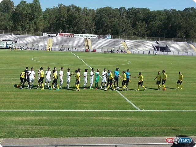 שחקני שתי הקבוצות (סיון גולדנברג)